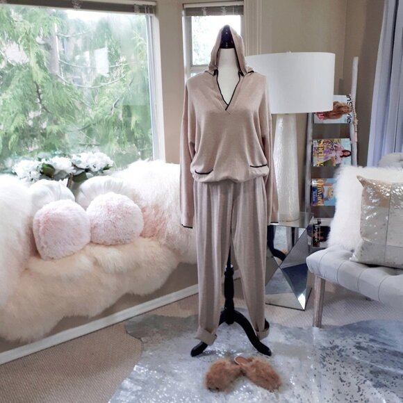 NWT Cyrus sand tan beige with black racer stripe jogger sweatpants, M - Picture 3 of 6